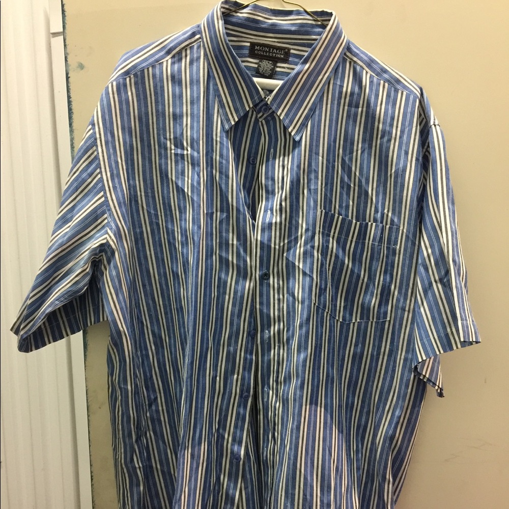 Blue striped short sleeve button up shirt